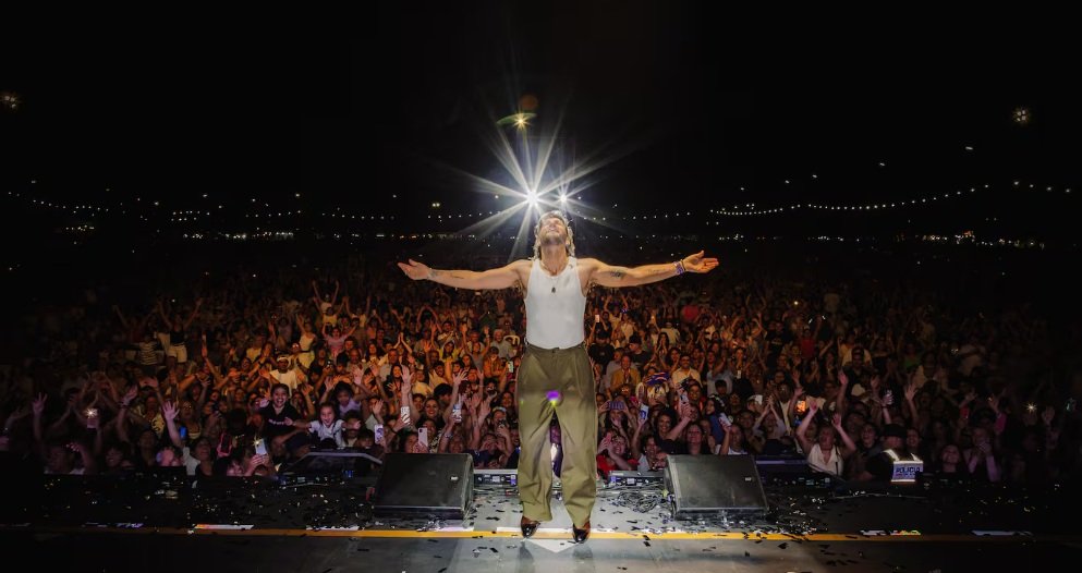 Axel celebra 25 años de carrera con un impactante regreso y nuevas fechas para 2026