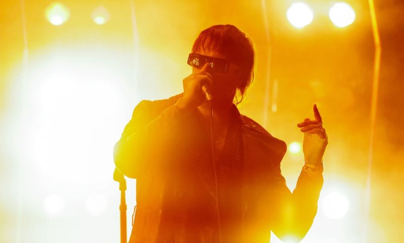 The Strokes presenta ‘Falling out of Love’